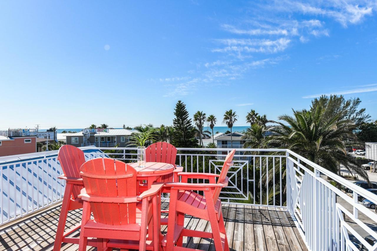 Nautical Tides Villa Bradenton Beach Exterior foto