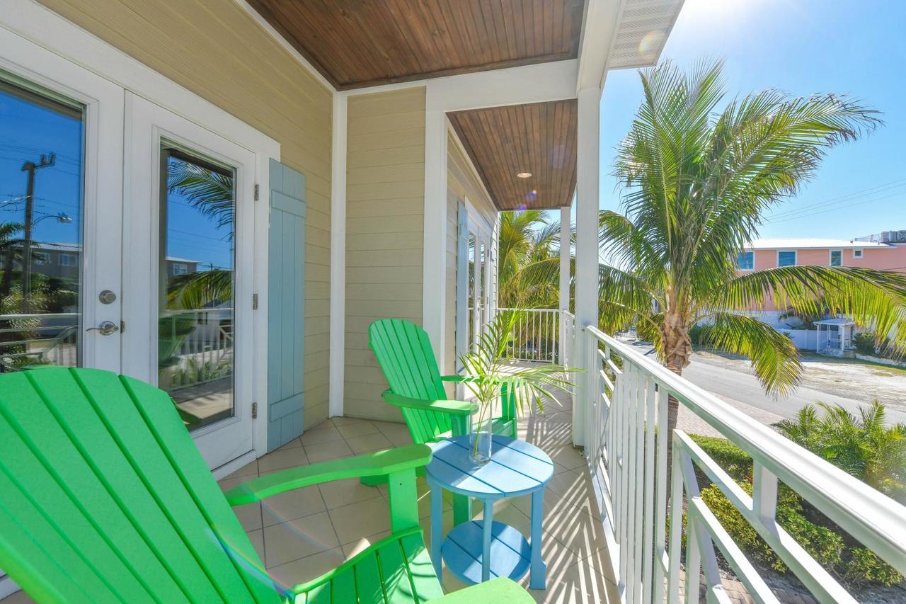 Nautical Tides Villa Bradenton Beach Exterior foto