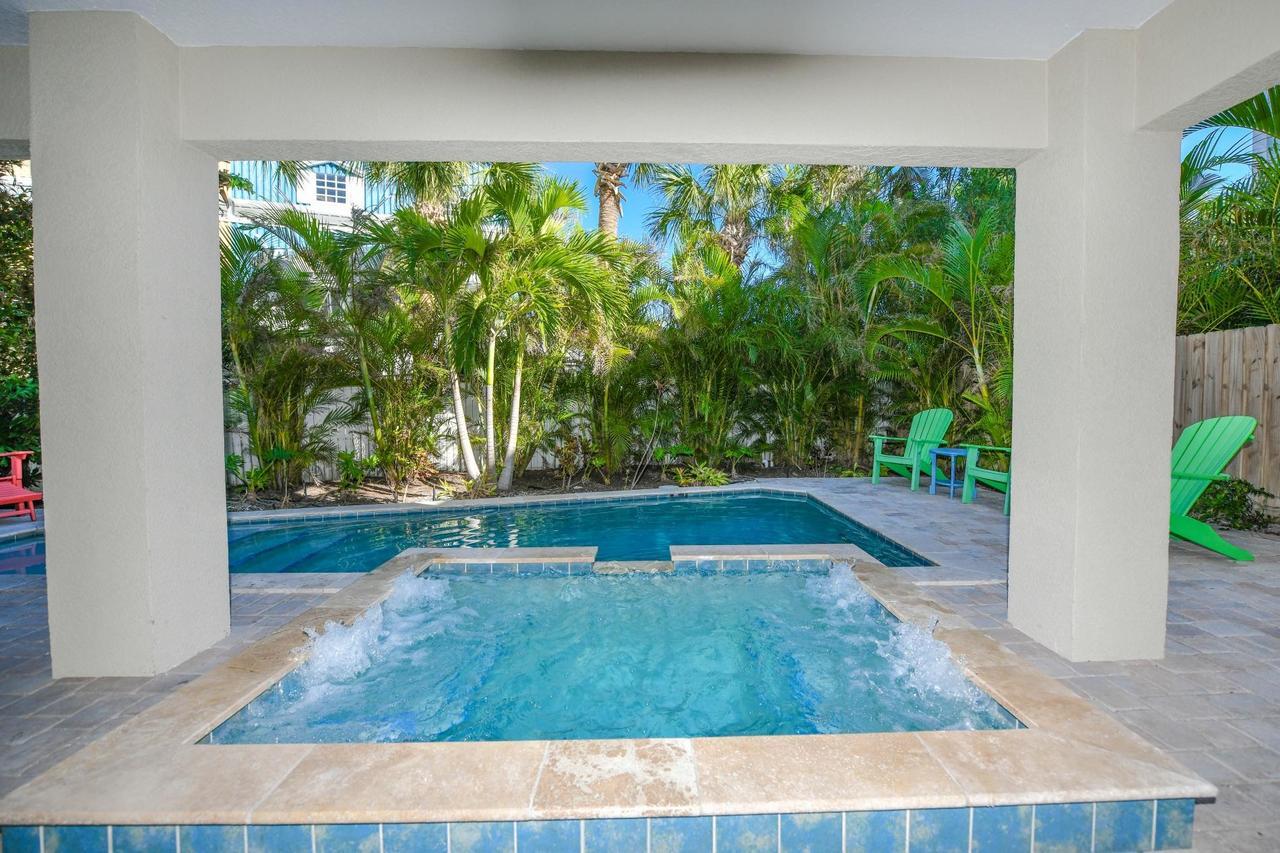 Nautical Tides Villa Bradenton Beach Exterior foto